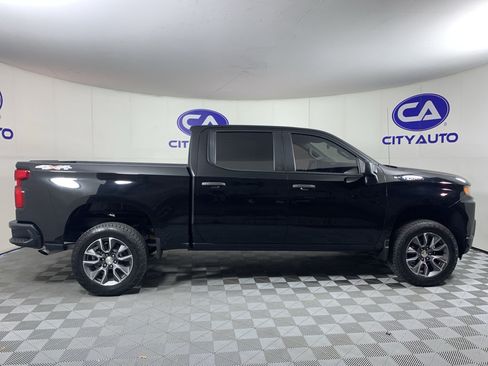 Used 2022 Chevrolet Silverado 1500 Custom w/ Safety Confidence Package AWD/4WD image 2