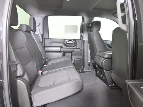 Used 2023 Chevrolet Silverado 2500 Custom w/ Custom Value Package image 16