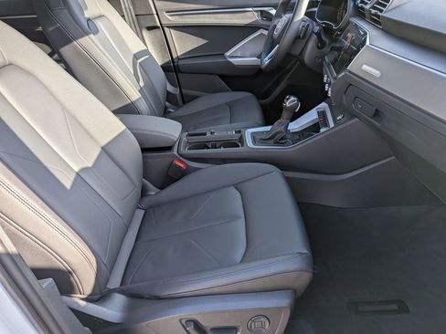 Used 2025 Audi Q3 2.0T Premium w/ Convenience Package image 33