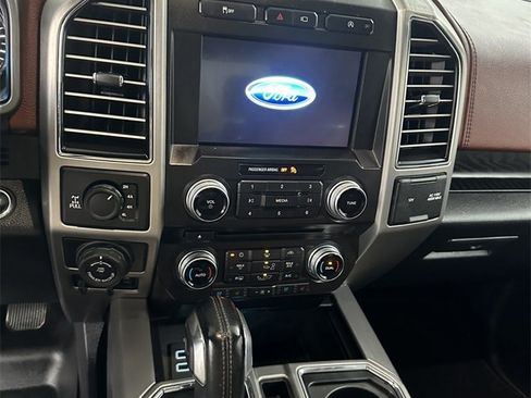 Used 2018 Ford F150 Platinum w/ Equipment Group 701A Luxury image 20