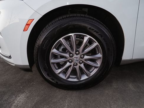 Certified 2023 Buick Enclave Essence image 39