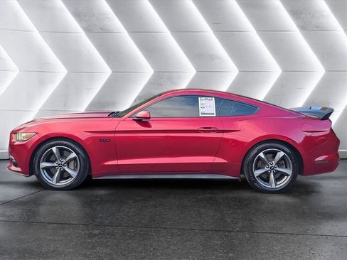 Used 2017 Ford Mustang GT image 2