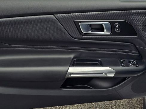 Used 2024 Ford Mustang Premium image 17