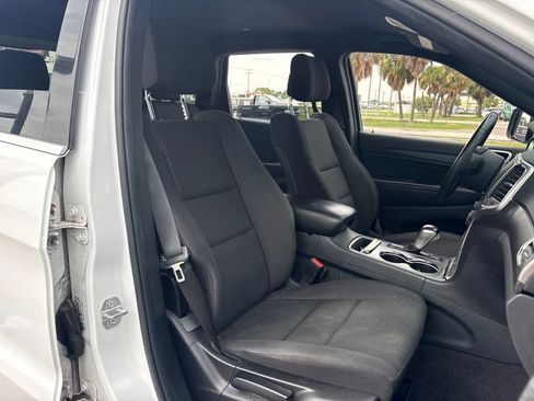 Used 2018 Jeep Grand Cherokee Laredo AWD/4WD image 13