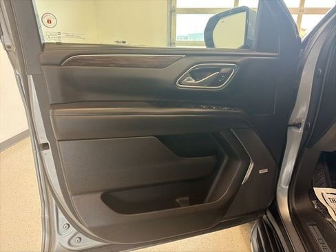 Used 2021 Chevrolet Tahoe LT w/ LT Signature Package image 46