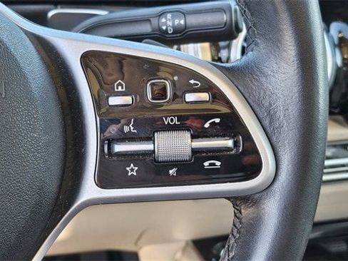 Used 2020 Mercedes-Benz GLB 250 4MATIC image 26