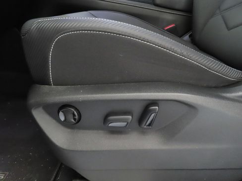 Used 2024 Volkswagen Atlas Cross Sport SE FWD image 12