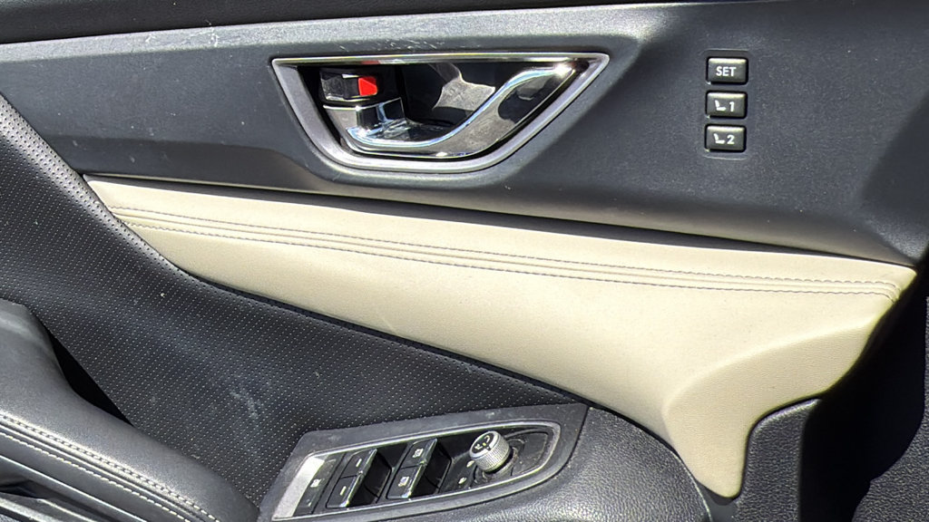 Used 2019 Subaru Ascent Limited AWD/4WD image 22