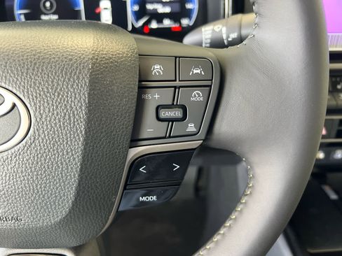 New 2026 Toyota Camry XLE image 18