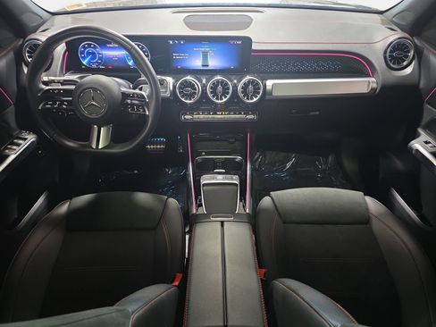 Used 2024 Mercedes-Benz EQB 250+ image 9