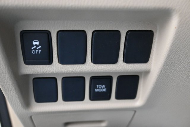 Used 2016 Nissan Pathfinder SV FWD image 24
