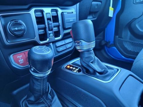 New 2026 Jeep Gladiator Sport AWD/4WD image 29