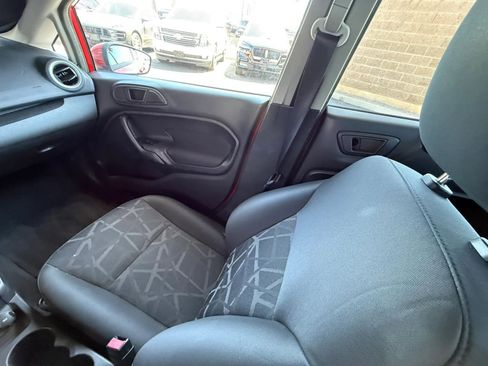 Used 2012 Ford Fiesta SE FWD image 46