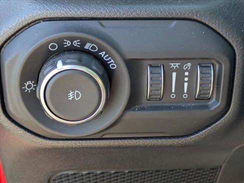 Used 2021 Jeep Wrangler Unlimited Sahara image 13