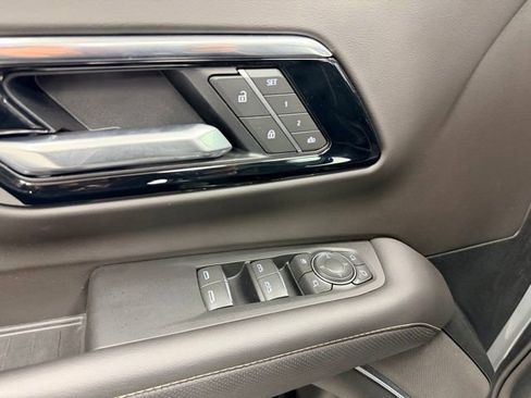 Certified 2025 Chevrolet Tahoe Premier AWD/4WD image 24
