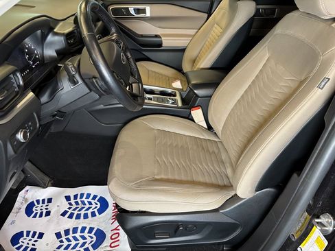 Used 2020 Ford Explorer XLT w/ Class III Trailer Tow Package image 20