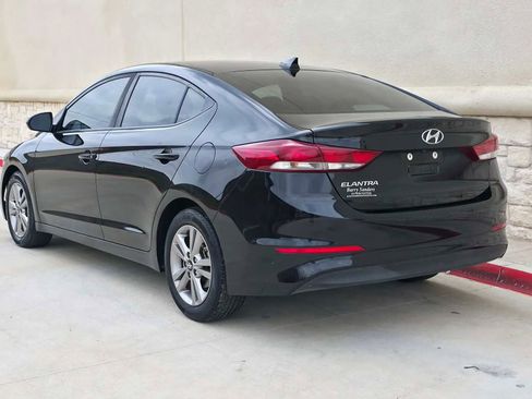 Used 2018 Hyundai Elantra Value Edition FWD image 5