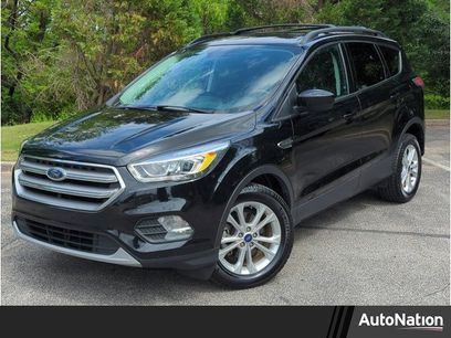 Used 2017 Ford Escape SE w/ SE Leather Comfort Package
