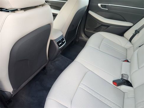Used 2025 Hyundai Sonata Limited image 22