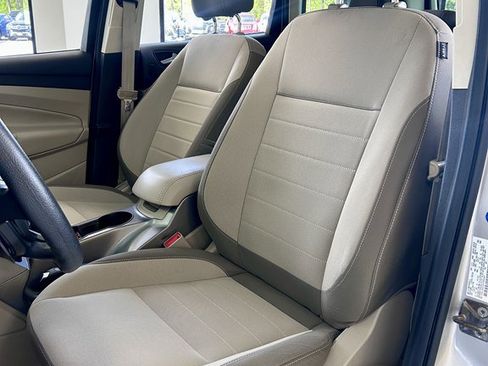 Used 2014 Ford Escape SE w/ Equipment Group 201A FWD image 13