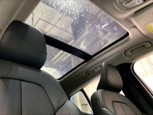 Certified 2023 Volvo XC40 B5 Plus w/ Protection Package Premier AWD/4WD image 25