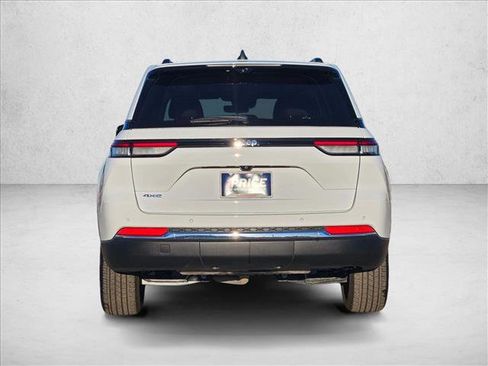 Used 2022 Jeep Grand Cherokee Limited 4xe w/ Luxury Tech Group II image 6