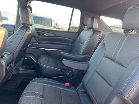 Used 2025 Chevrolet Traverse High Country w/ LPO, Floor Liner Package image 25