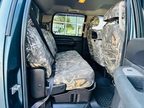 Used 2010 Chevrolet Silverado 2500 LT AWD/4WD image 34