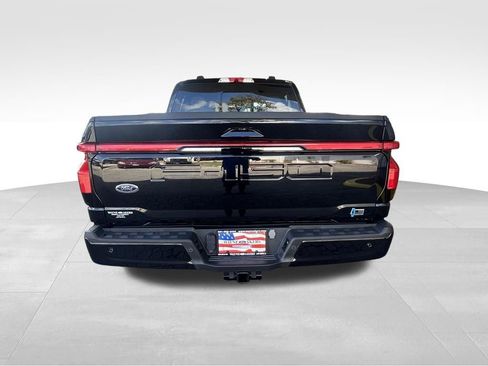 Used 2023 Ford F150 Lightning Platinum image 5