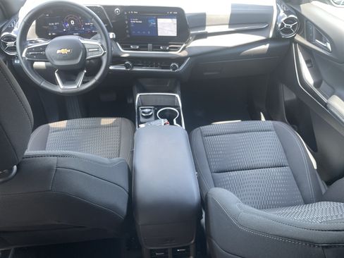 Used 2026 Chevrolet Equinox LT FWD image 27