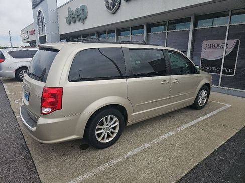Used 2013 Dodge Grand Caravan SXT FWD image 5