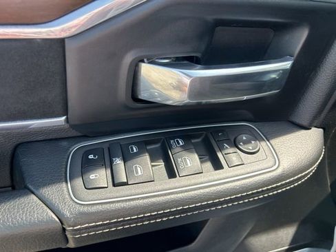 Used 2022 RAM 3500 Laramie image 13