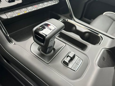 New 2026 GMC Sierra 1500 AT4X AWD/4WD image 17
