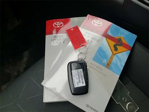 Certified 2025 Toyota RAV4 XLE image 7