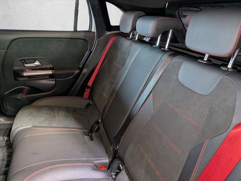 Used 2023 Mercedes-Benz GLA 35 AMG 4MATIC image 21