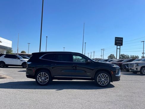 New 2026 Buick Enclave Avenir w/ Super Cruise Package image 8