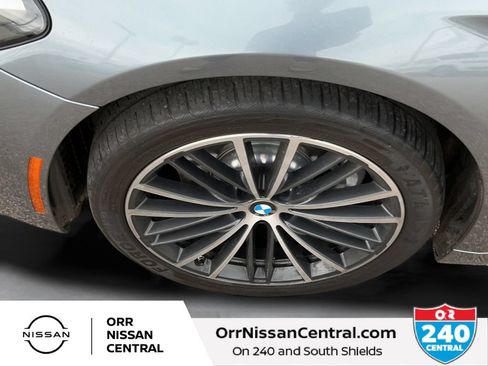 Used 2021 BMW 530i w/ Convenience Package RWD image 9
