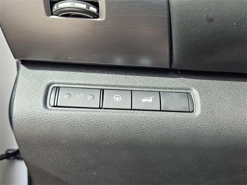 Used 2025 Nissan Pathfinder Rock Creek image 29