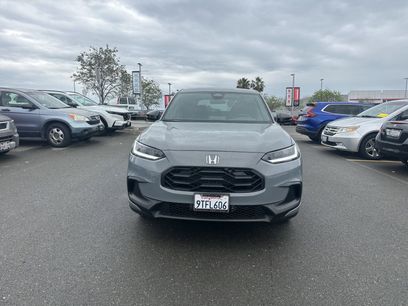 Used 2025 Honda HR-V Sport