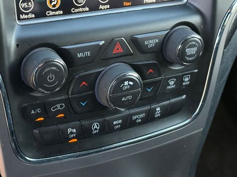 Used 2018 Jeep Grand Cherokee Altitude RWD image 17