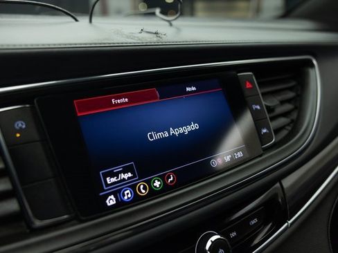 Used 2022 Buick Enclave Essence image 25