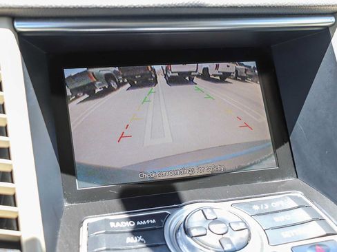 Used 2016 INFINITI QX70 2WD image 25