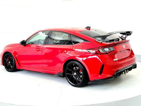 Used 2025 Honda Civic Type R image 4