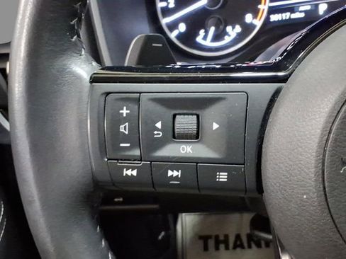 Used 2023 Nissan Rogue SV w/ SV Premium B Package image 23