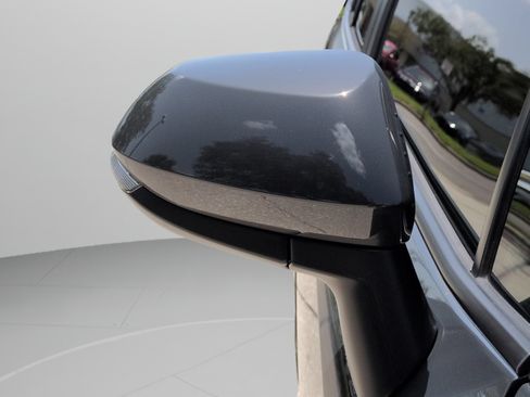 Used 2025 Toyota Corolla SE FWD image 13