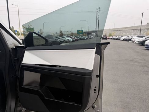 Used 2024 Tesla Cybertruck Cyberbeast AWD/4WD image 24