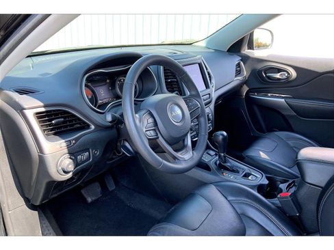 Used 2022 Jeep Cherokee Latitude Lux w/ Sun & Sound Group FWD image 13