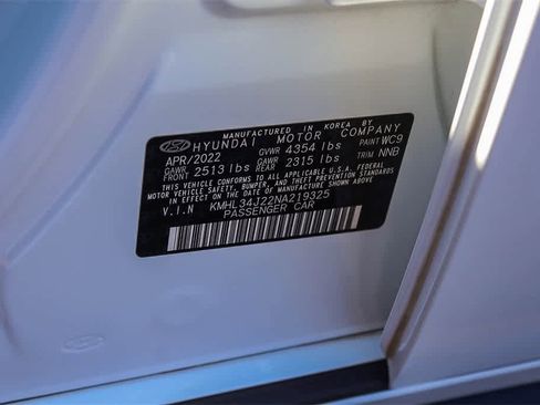 Used 2022 Hyundai Sonata Limited image 40