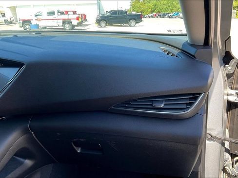 Used 2023 Buick Envision Essence w/ Sport Touring Package FWD image 16