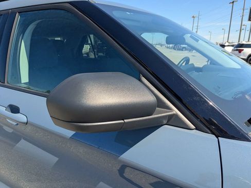 Used 2025 Ford Explorer Active RWD image 12